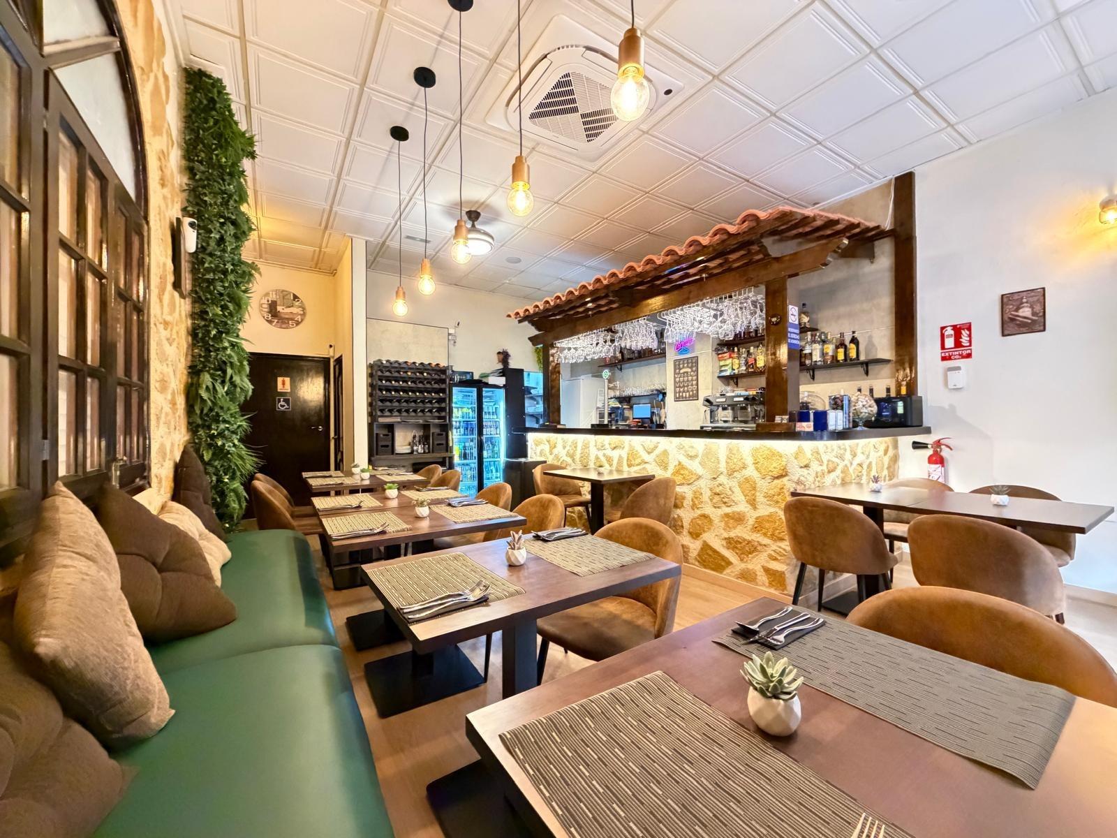 Commercial unit for sale in Torrevieja, Alicante, Spain