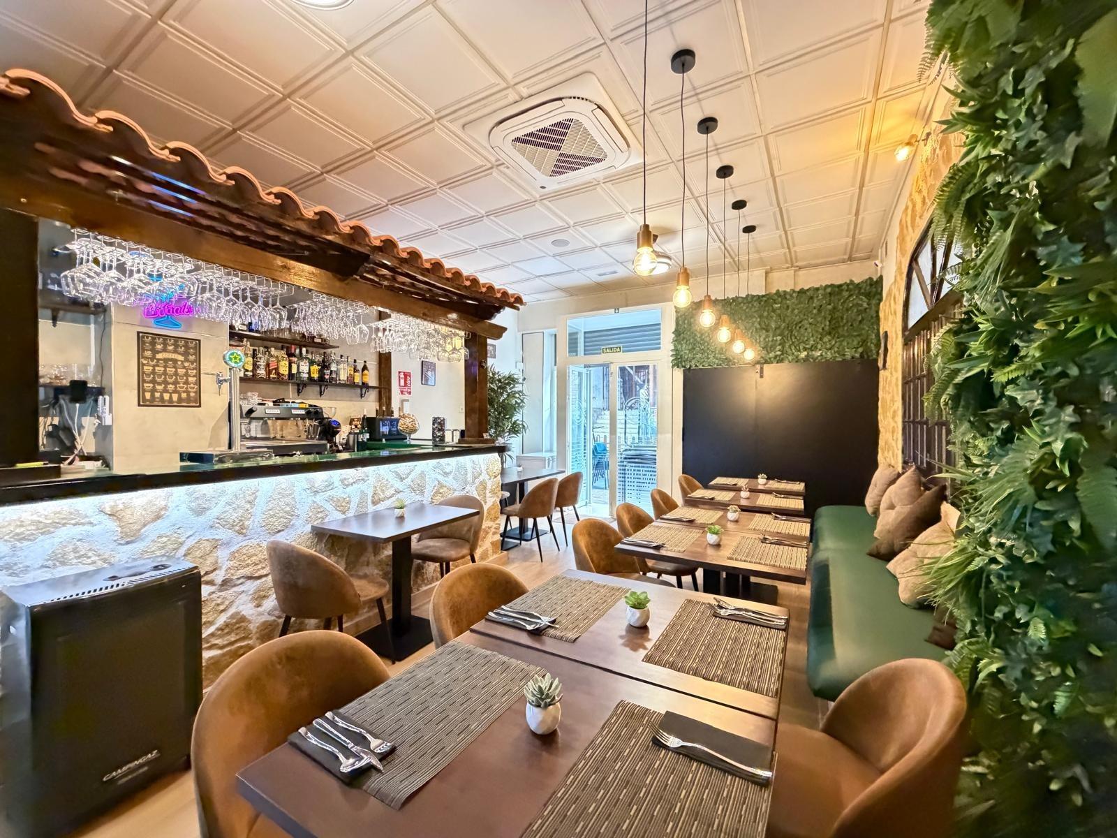 Commercial unit for sale in Torrevieja, Alicante, Spain