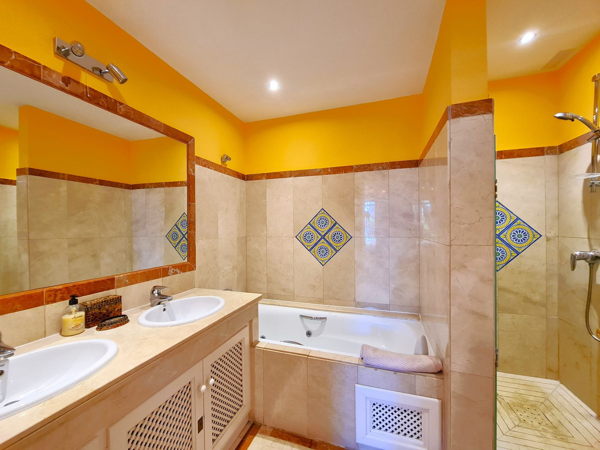 Piso en venta en Casares Playa
