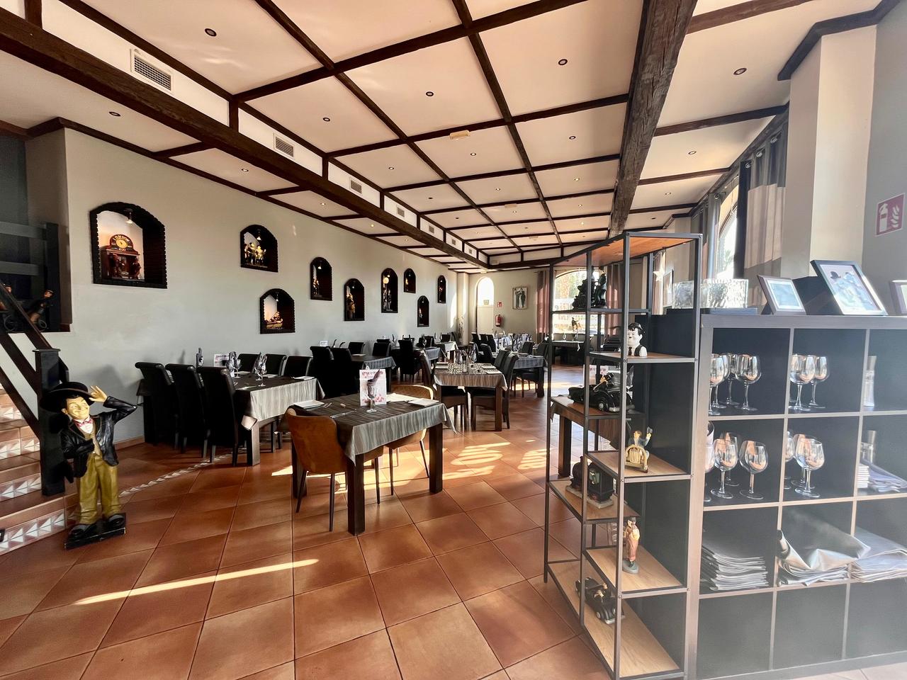 Commercial unit for sale in Guardamar Del Segura, Alicante, Spain