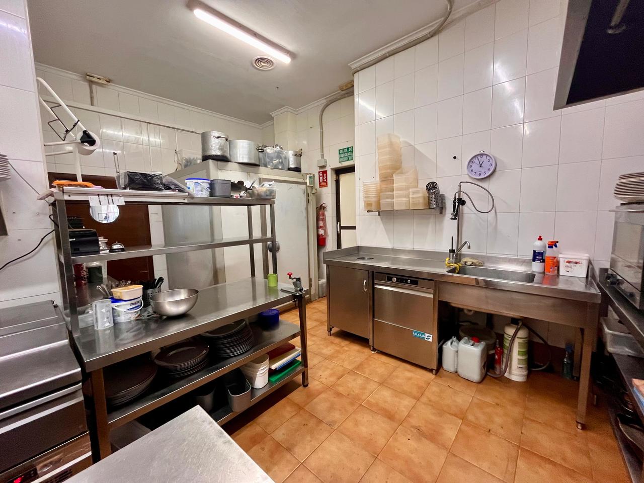 Commercial unit for sale in Guardamar Del Segura, Alicante, Spain