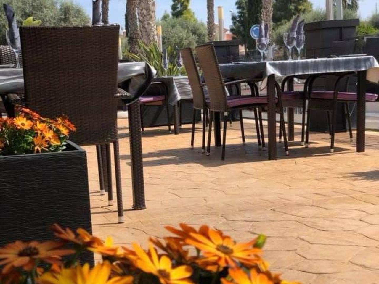 Commercial unit for sale in Guardamar Del Segura, Alicante, Spain
