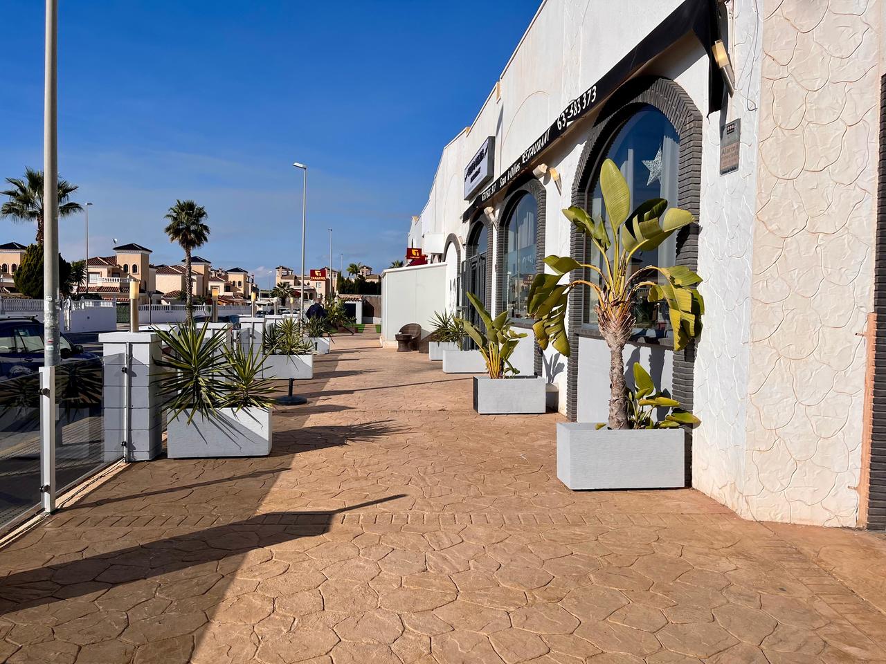 Commercial unit for sale in Guardamar Del Segura, Alicante, Spain