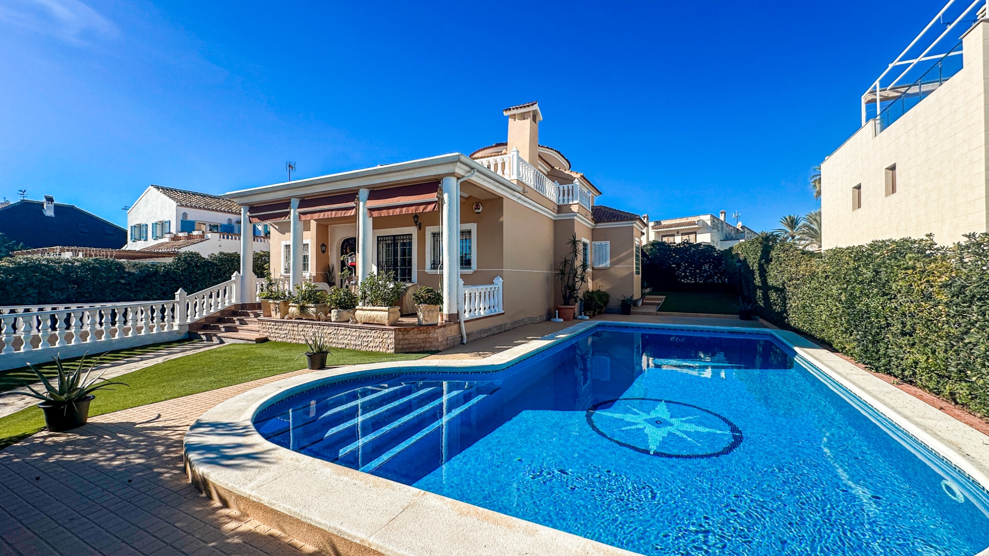 Villa for sale in La Mata, Alicante, Spain