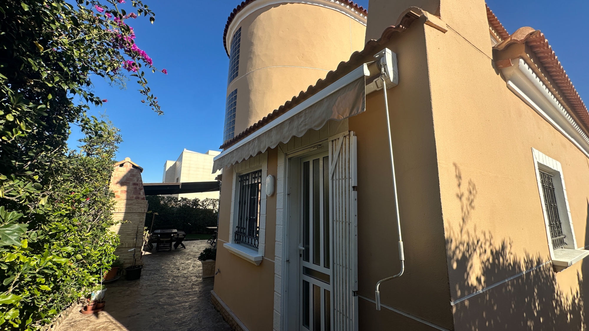 Villa for sale in La Mata, Alicante, Spain