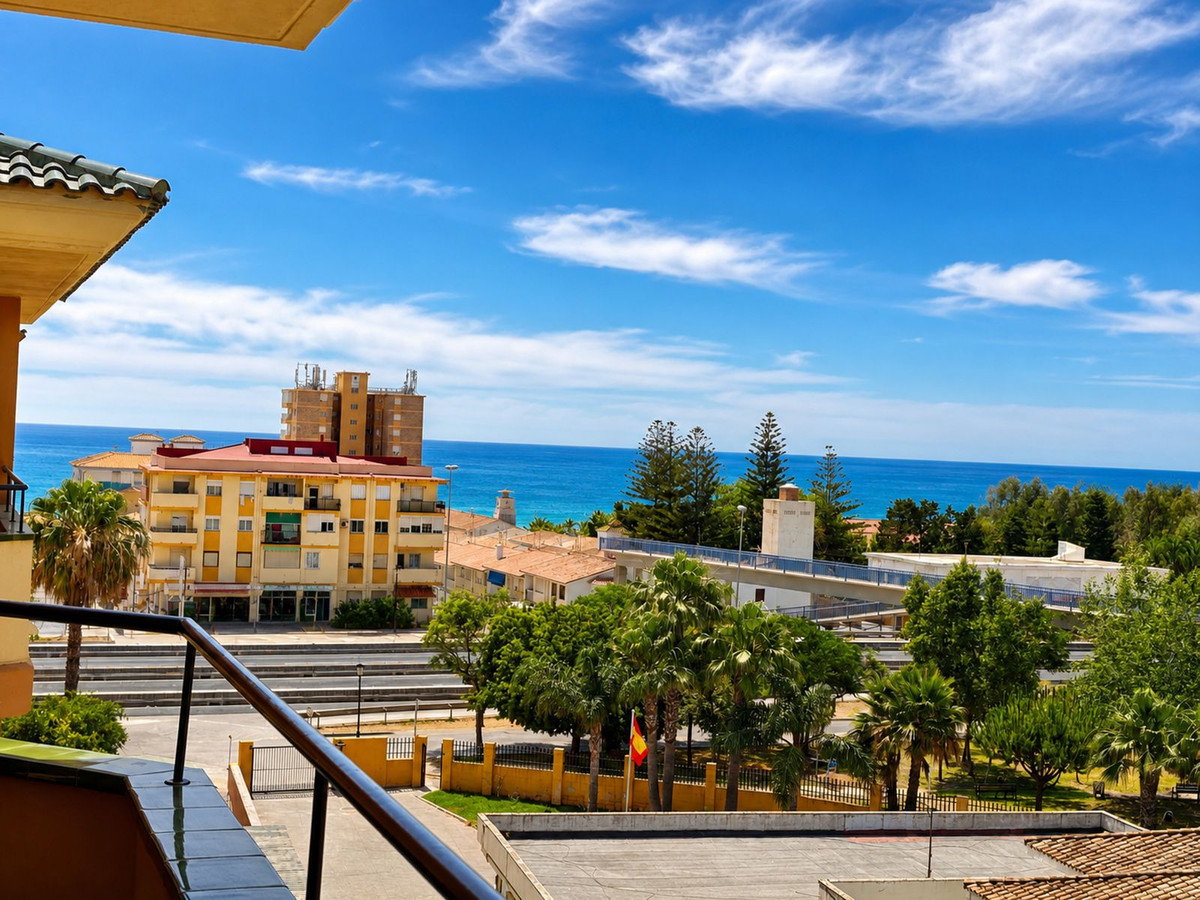 Apartment for sale in San Luis De Sabinillas, Málaga, Spain