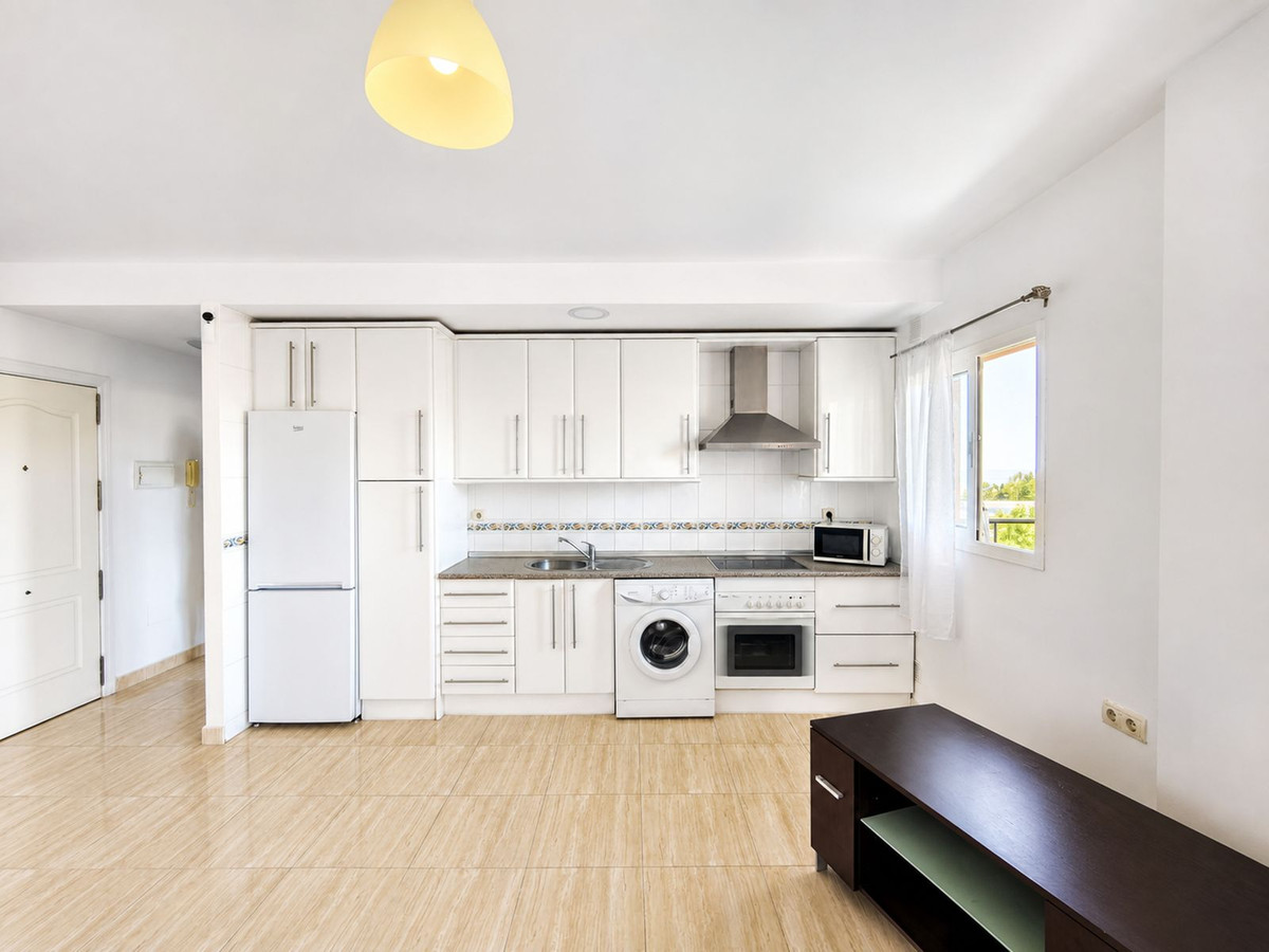 Apartment for sale in San Luis De Sabinillas, Málaga, Spain