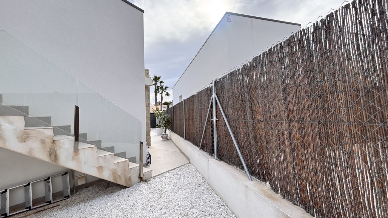 Villa for sale in San Miguel De Salinas, Alicante, Spain