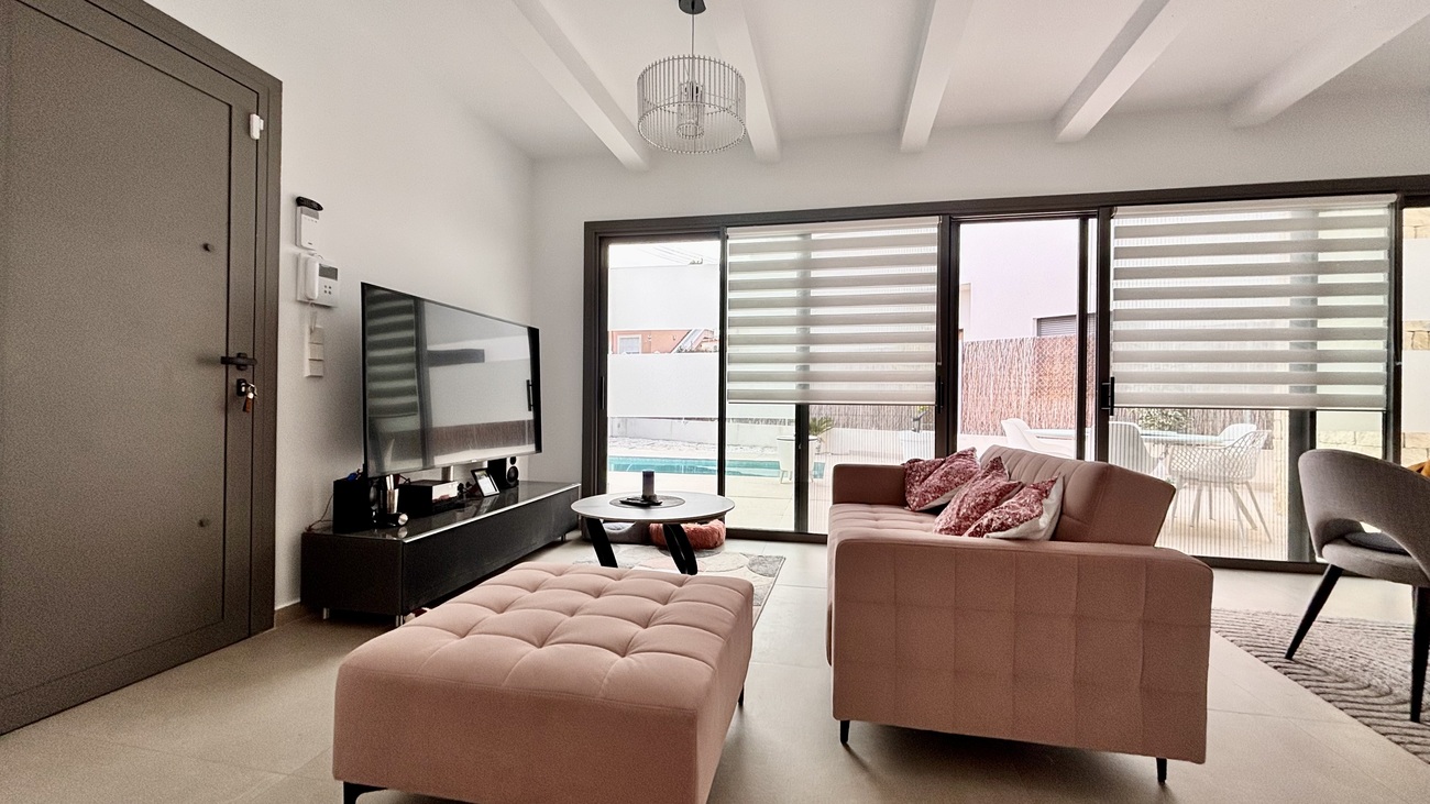 Villa for sale in San Miguel De Salinas, Alicante, Spain