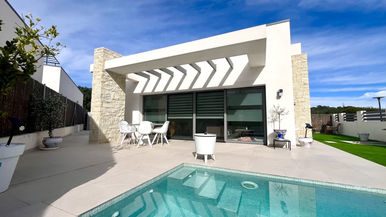 Villa for sale in San Miguel De Salinas, Alicante, Spain