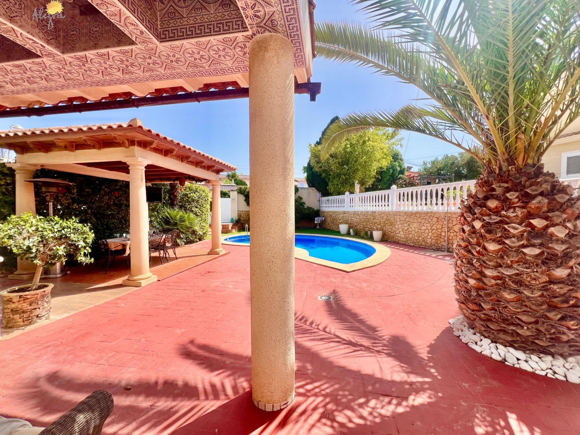 Villa for sale in Torrevieja, Alicante, Spain