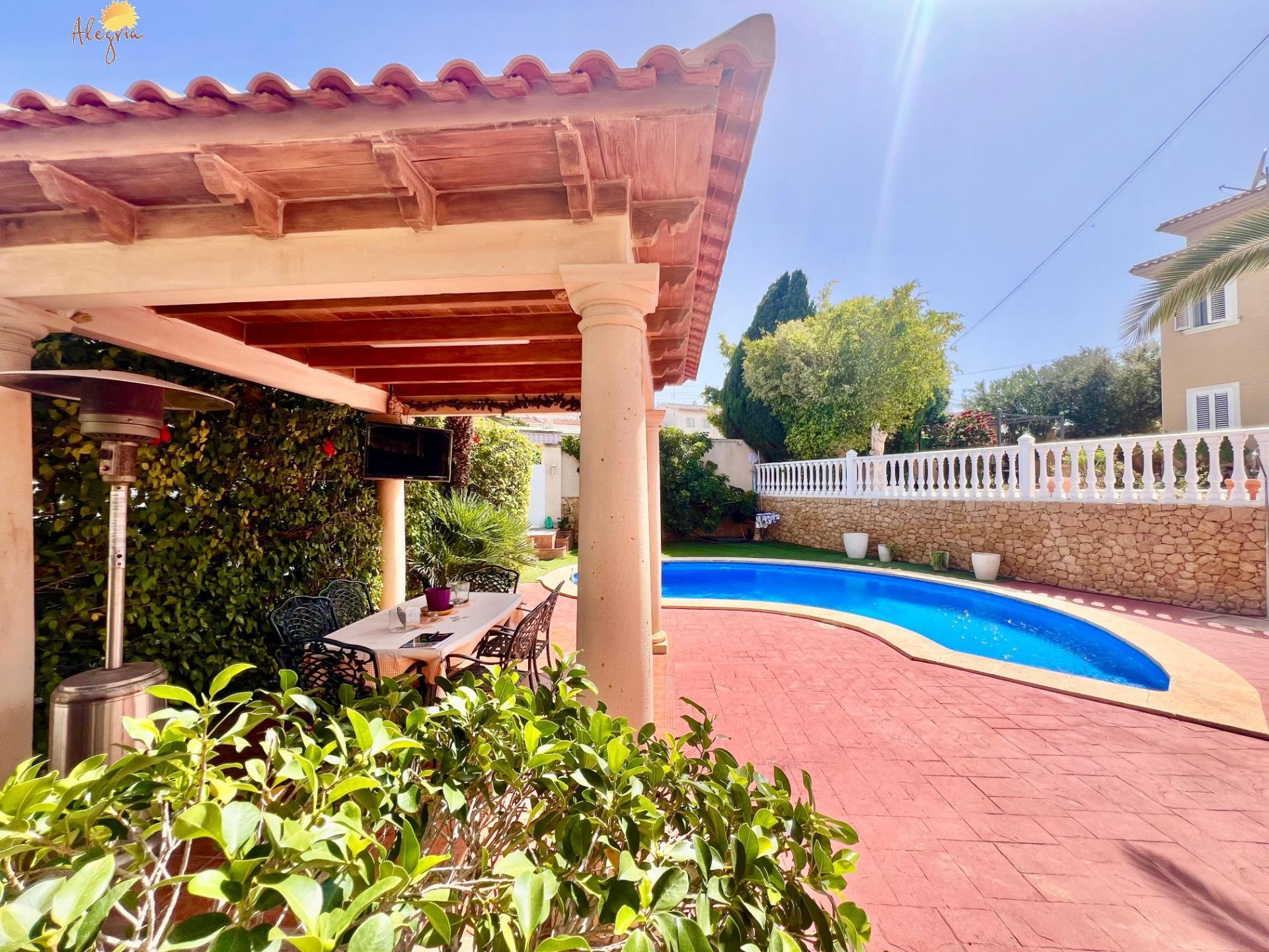Villa for sale in Torrevieja, Alicante, Spain