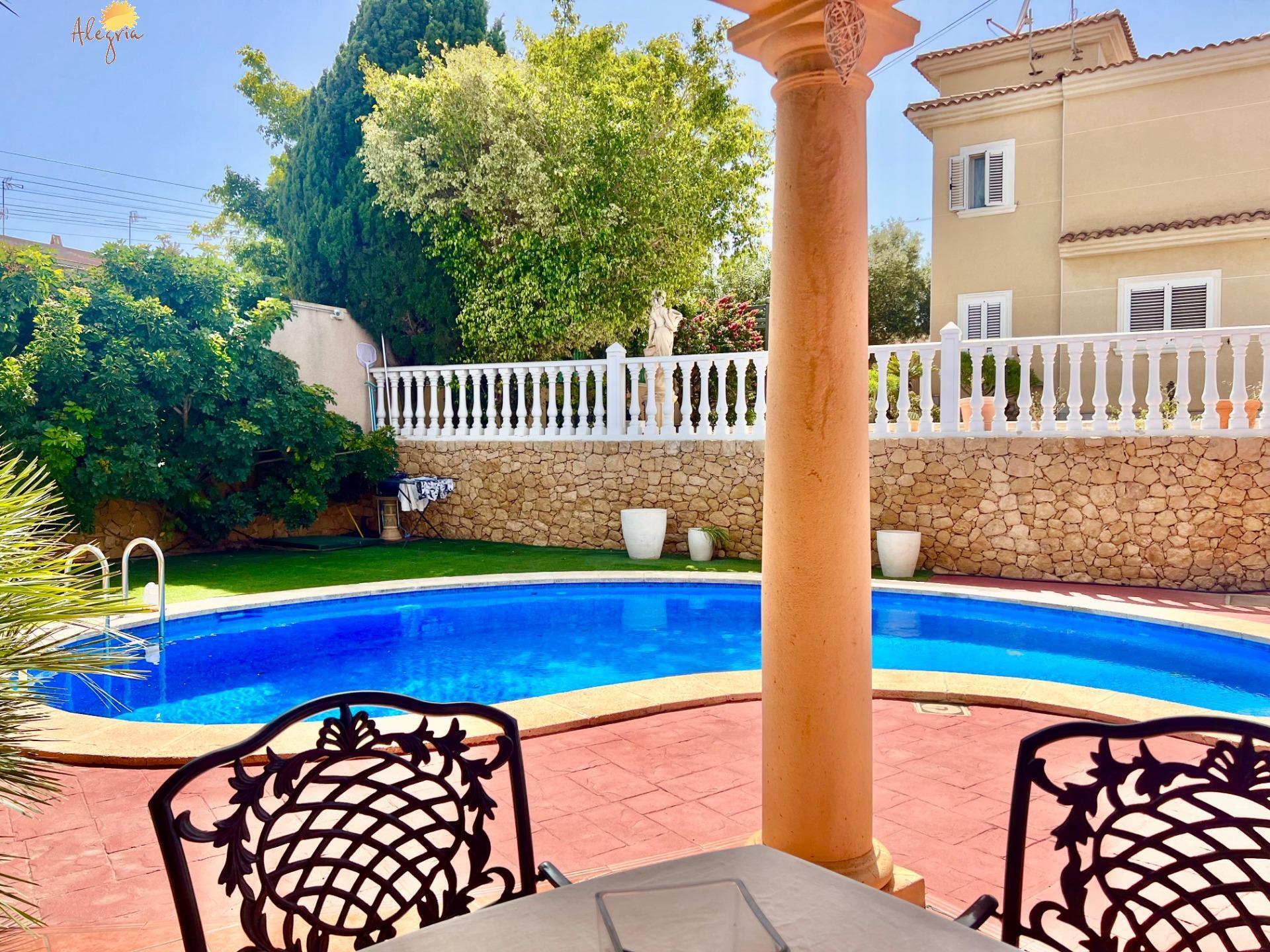 Villa for sale in Torrevieja, Alicante, Spain