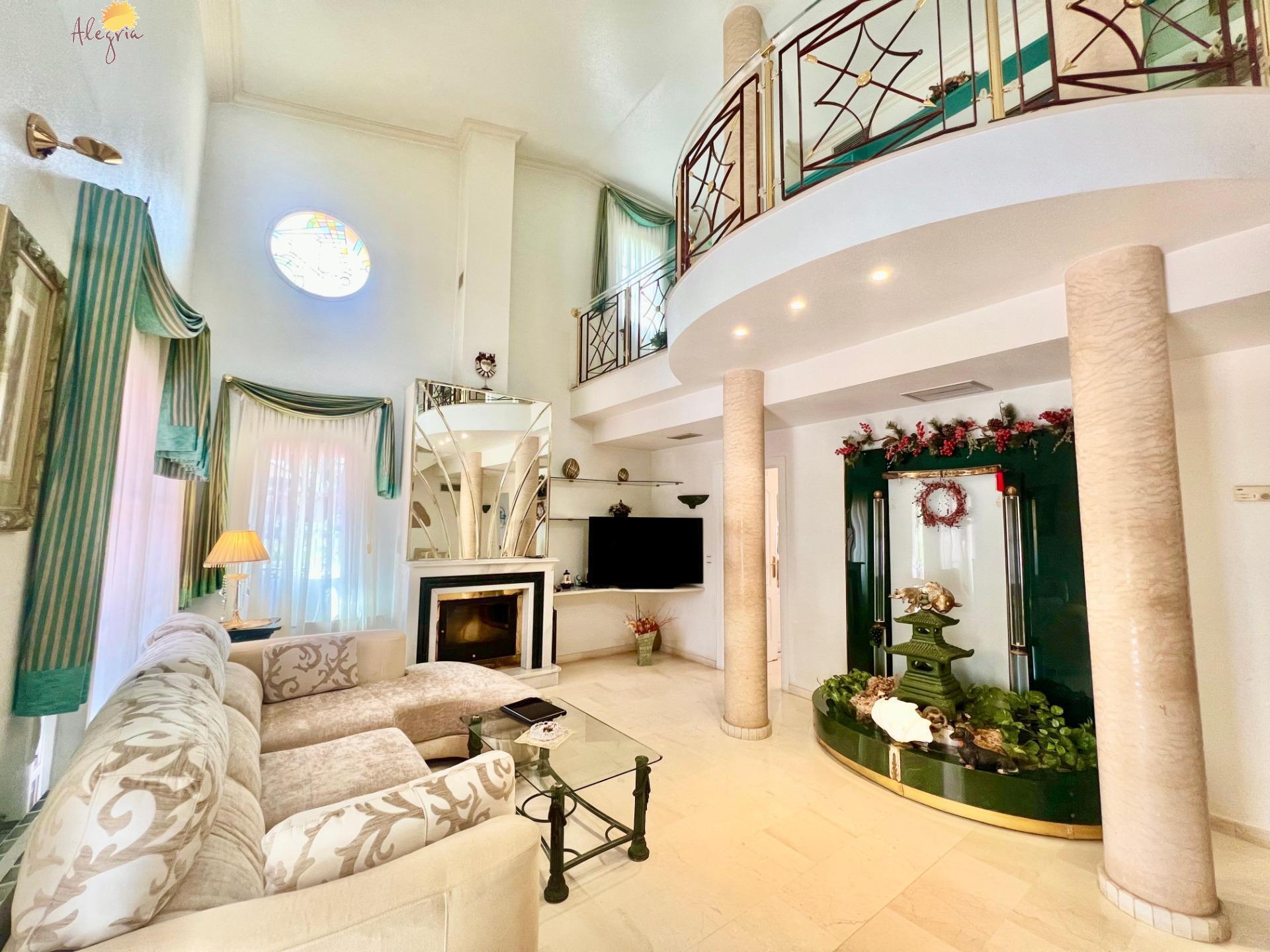 Villa for sale in Torrevieja, Alicante, Spain