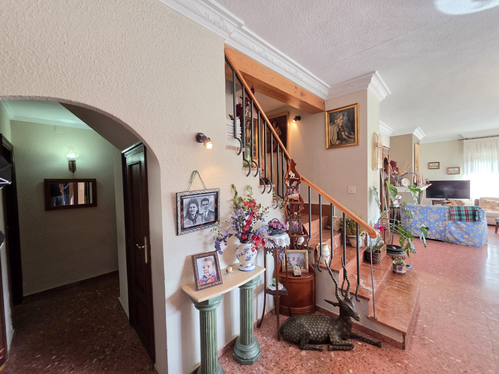 Villa en venta en Elda