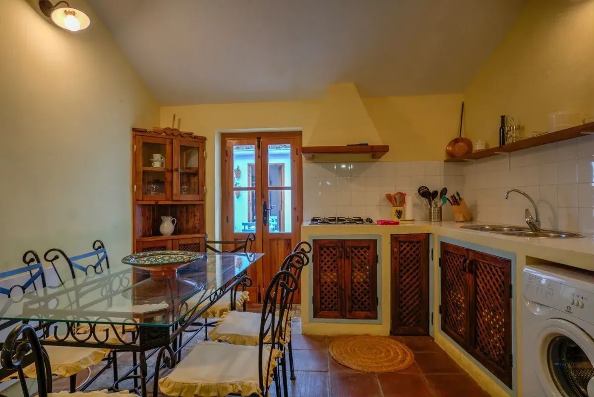 Town House for sale in Cortes De La Frontera, Málaga, Spain