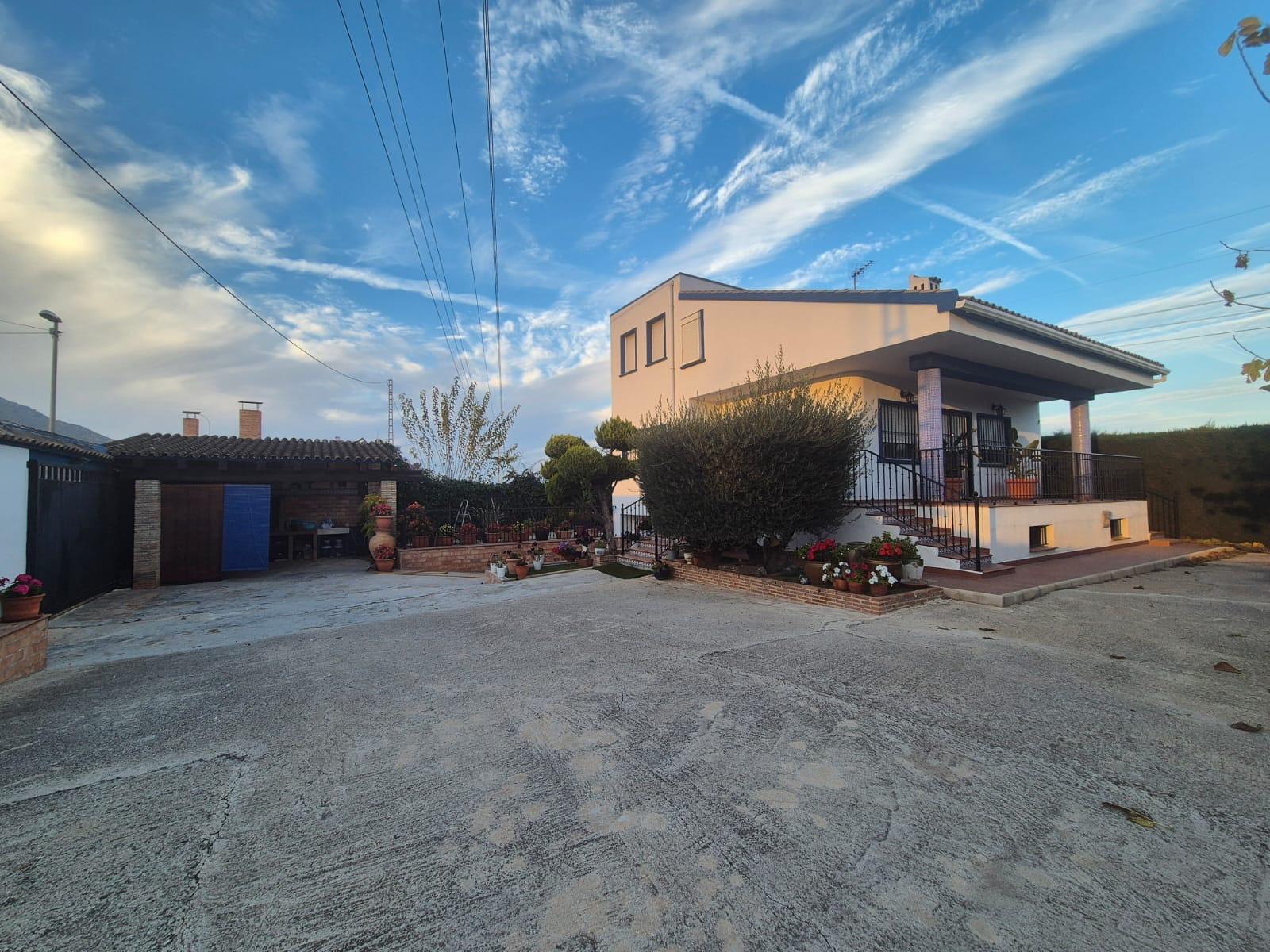 Finca en venta en Orihuela