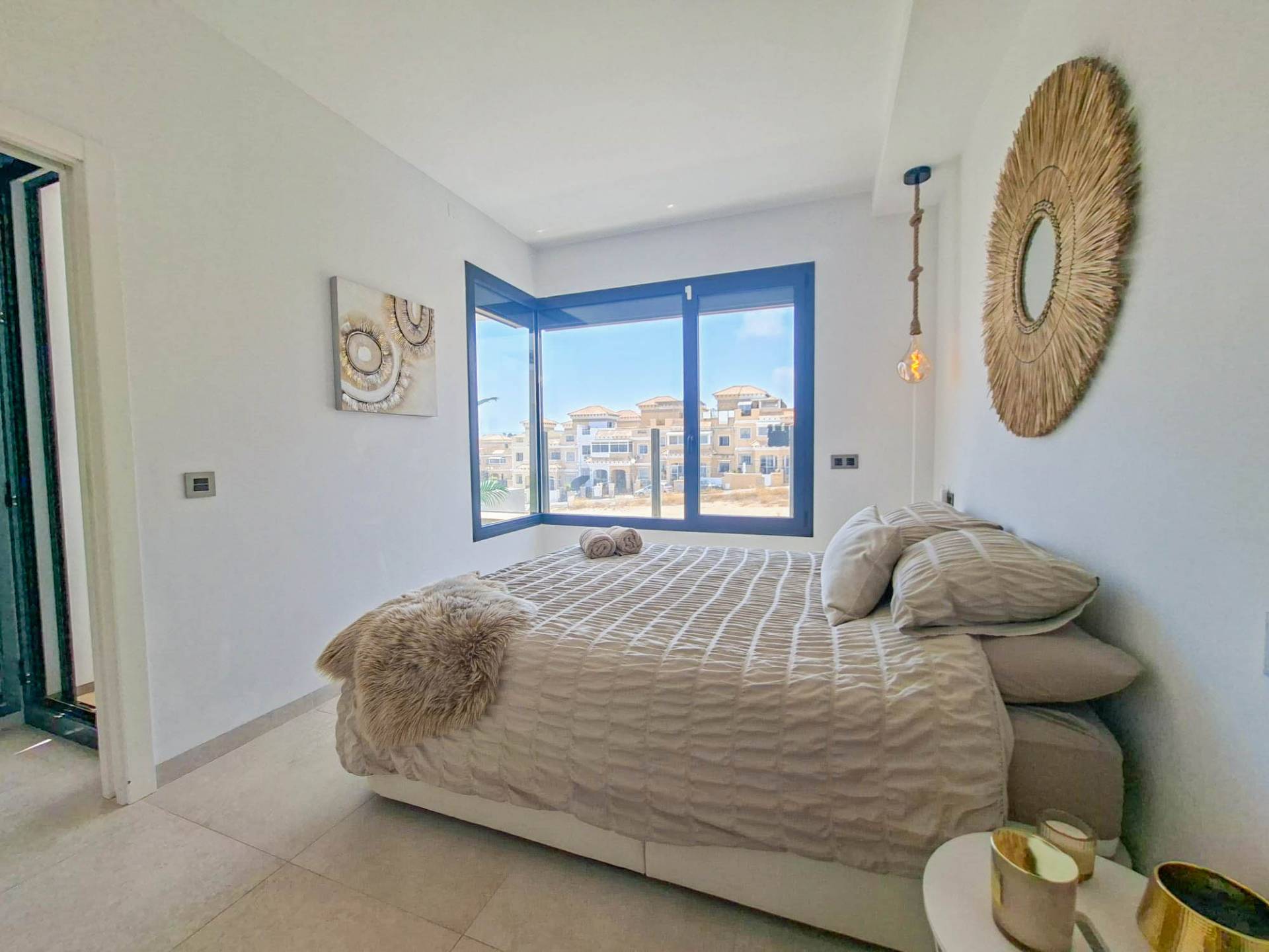 Villa for sale in Villamartin, Alicante, Spain
