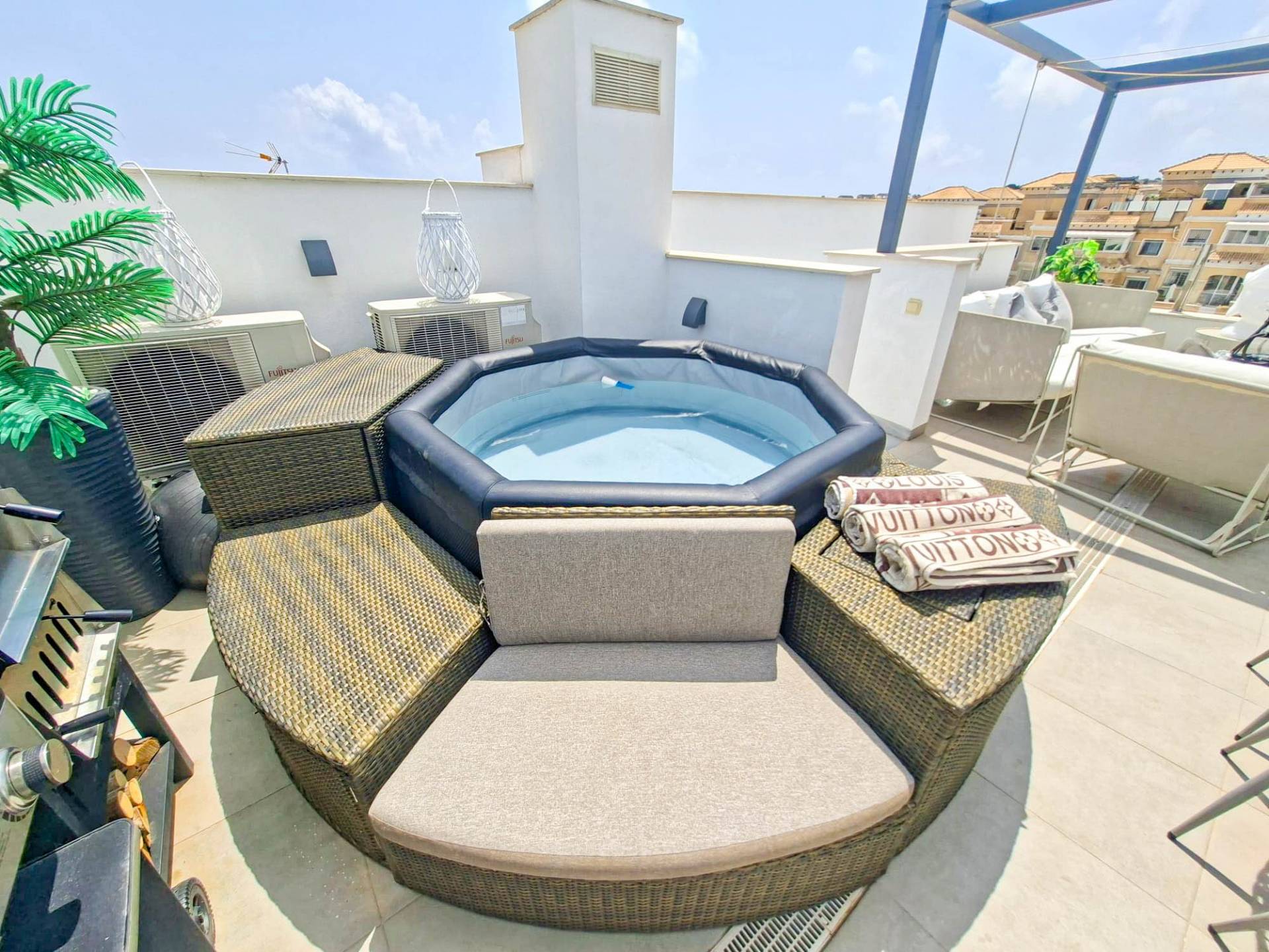 Villa for sale in Villamartin, Alicante, Spain