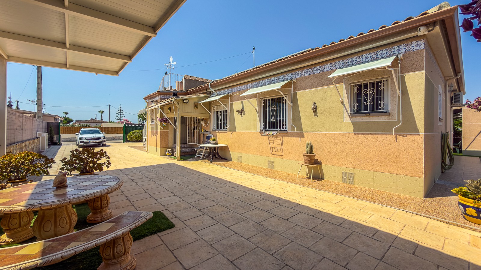 Villa for sale in Catral, Alicante, Spain