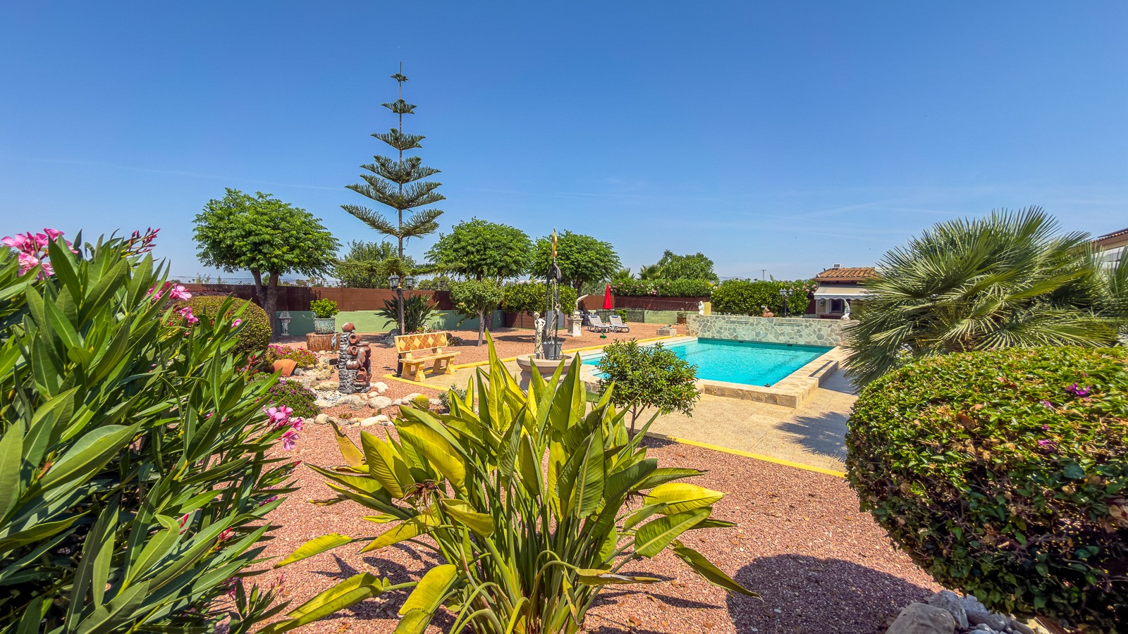 Villa for sale in Catral, Alicante, Spain