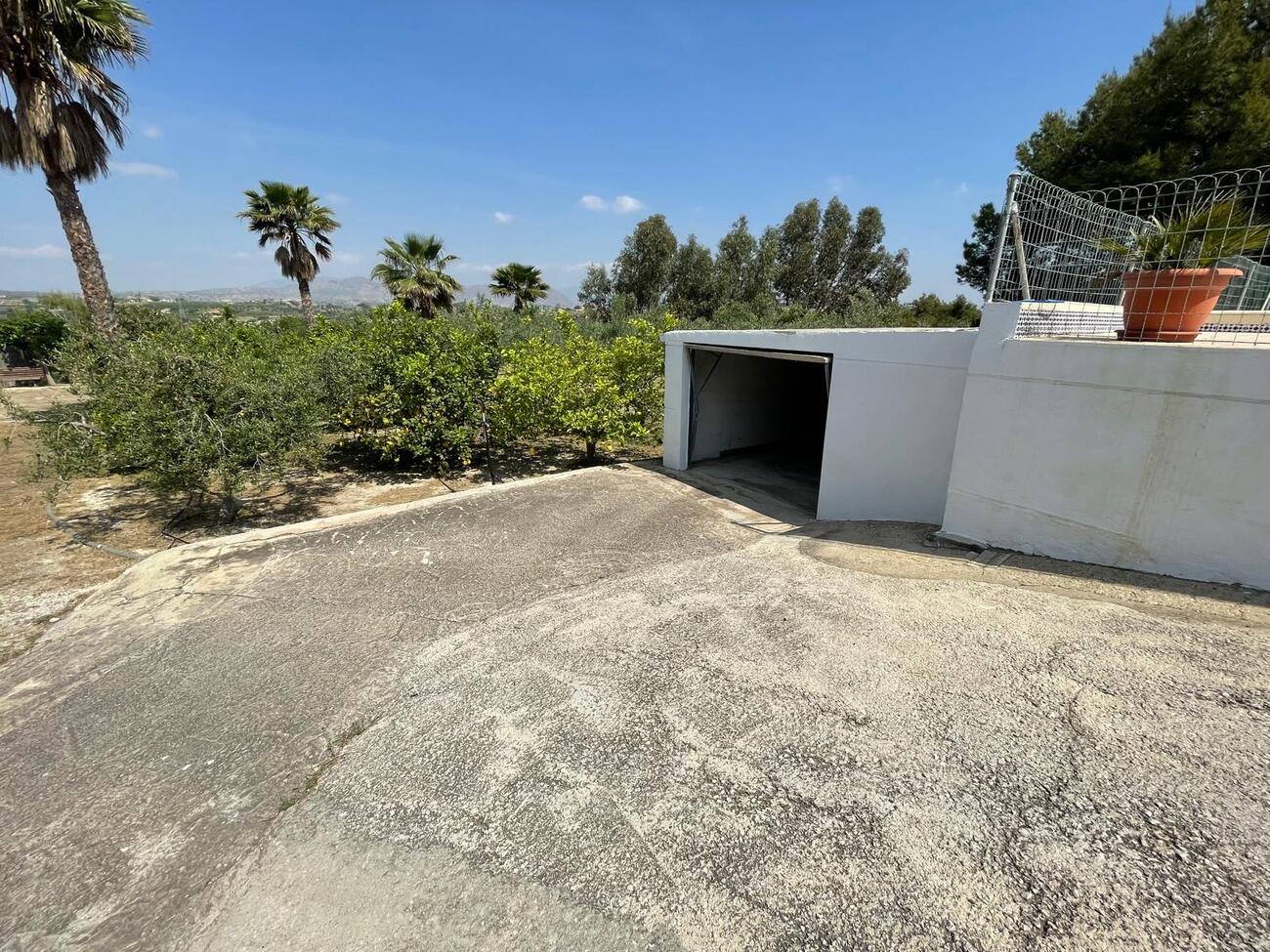 Villa for sale in El Rebolledo, Alicante, Spain