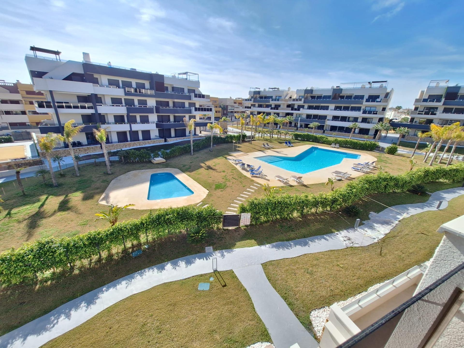 Piso en venta en Orihuela Costa