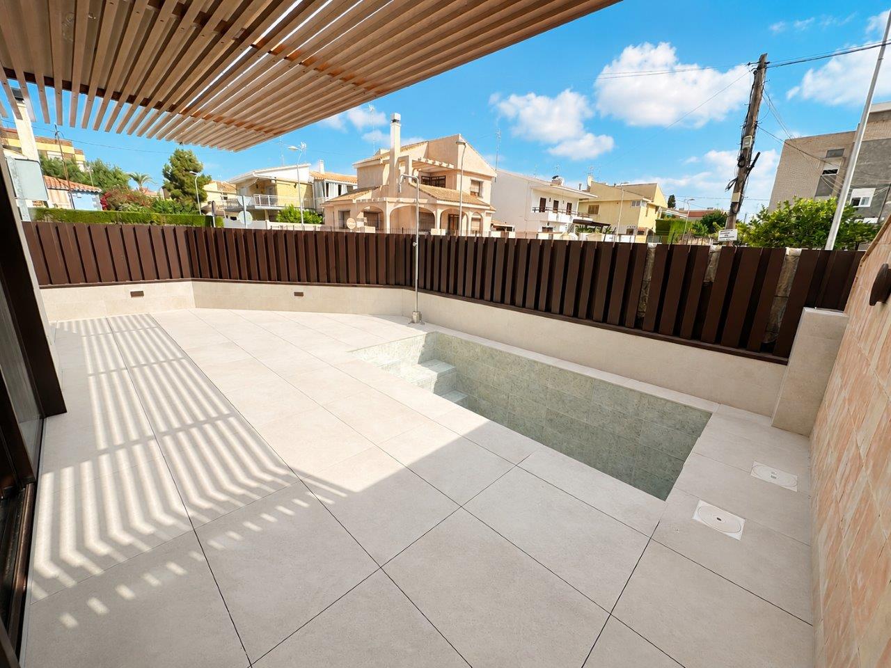 Villa en venta en Santiago De La Ribera
