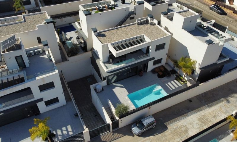 Villa for sale in Algorfa, Alicante, Spain