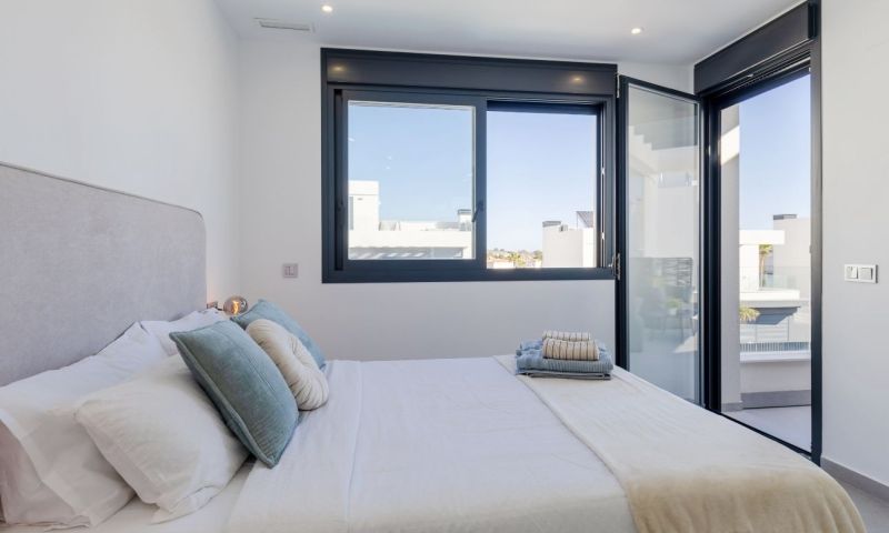 Villa for sale in Algorfa, Alicante, Spain