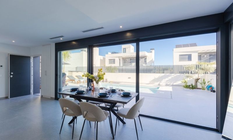 Villa for sale in Algorfa, Alicante, Spain