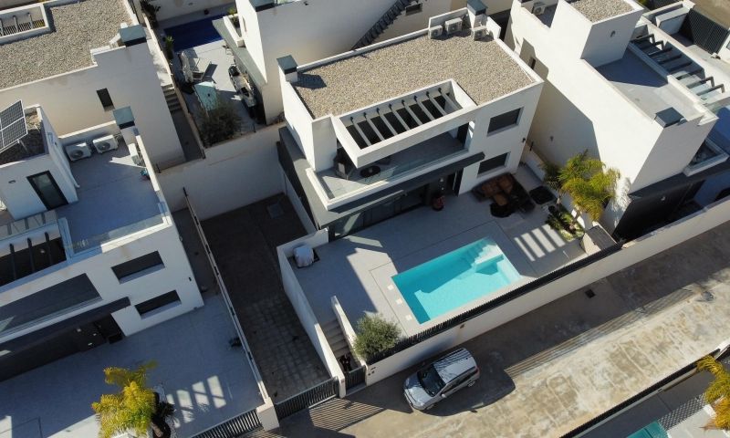 Villa for sale in Algorfa, Alicante, Spain