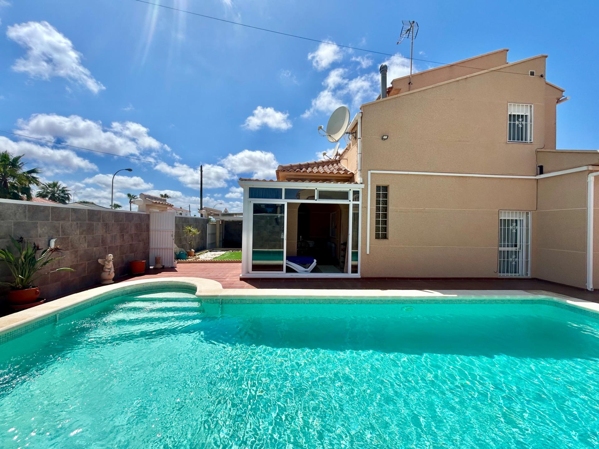 Villa en venta en Torrevieja
