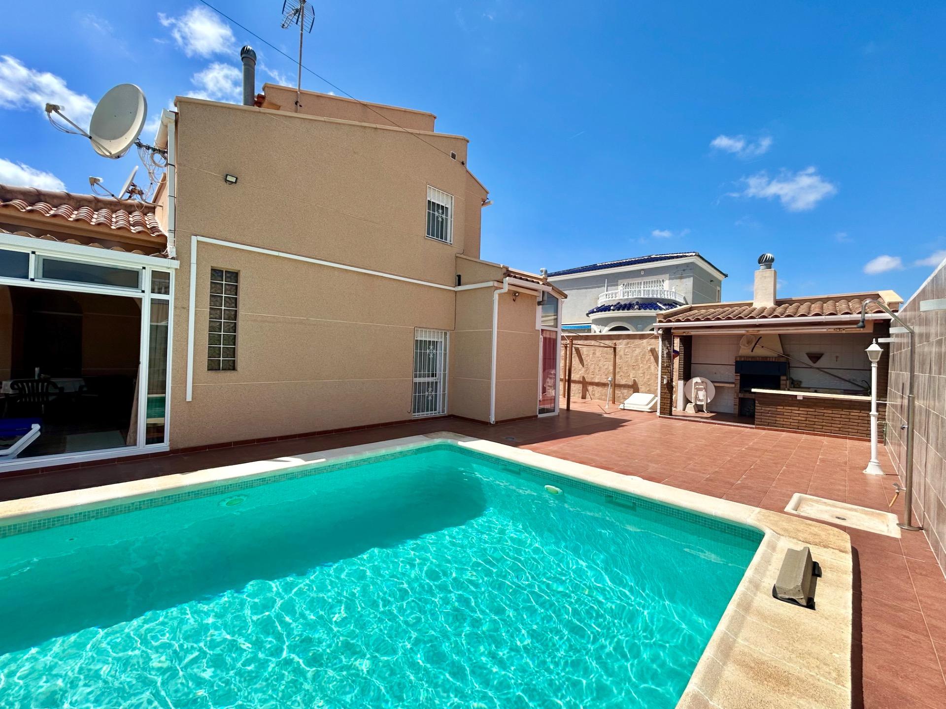 Villa en venta en Torrevieja