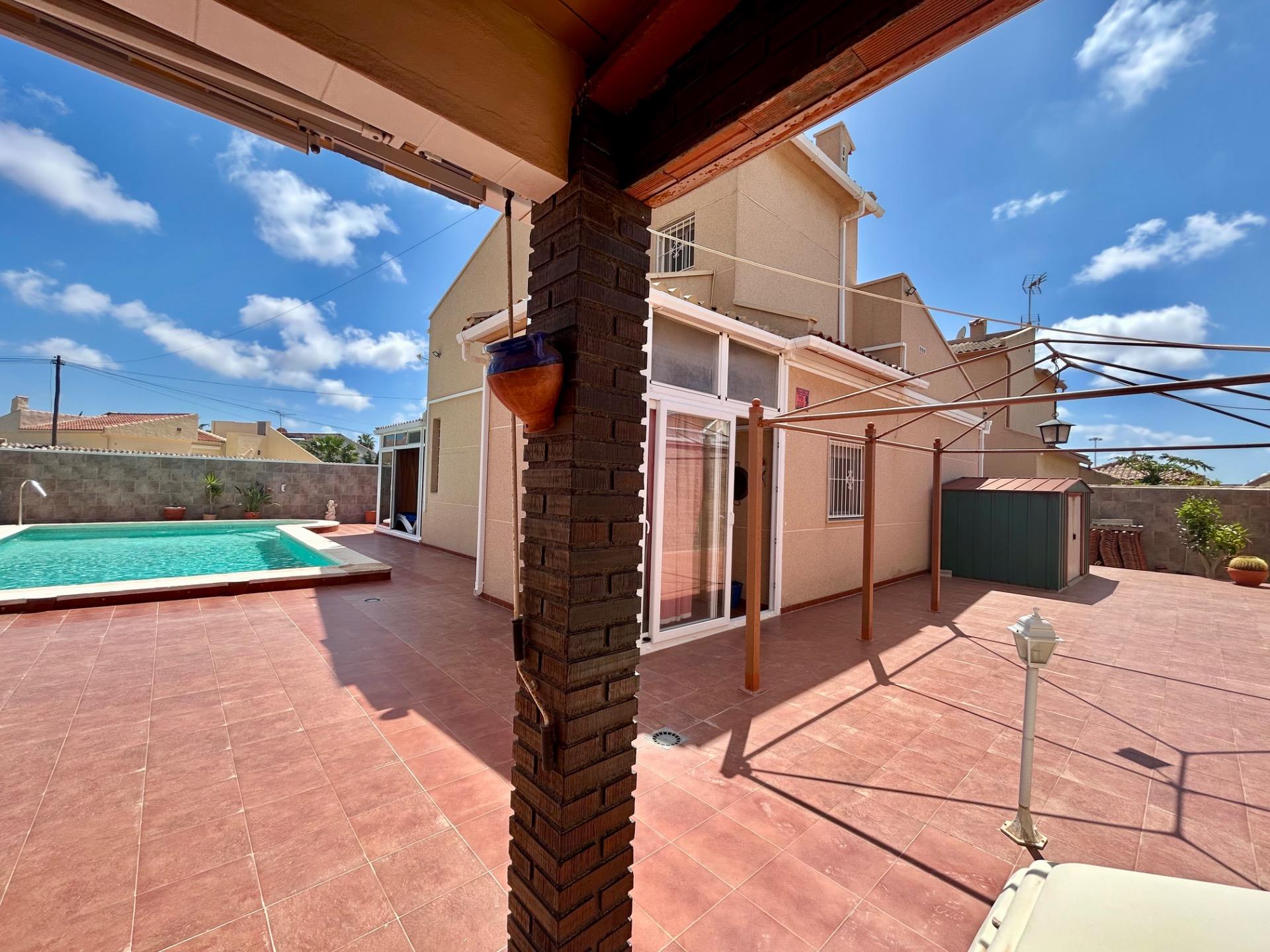Villa en venta en Torrevieja