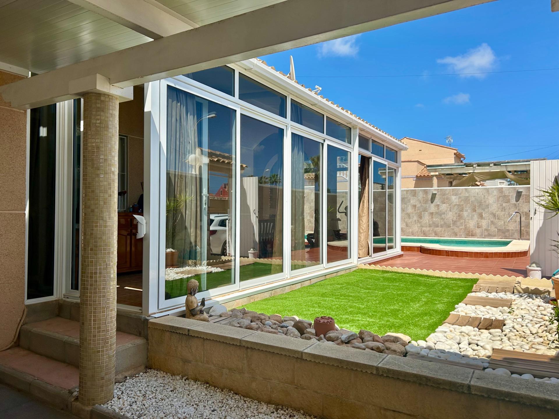 Villa en venta en Torrevieja