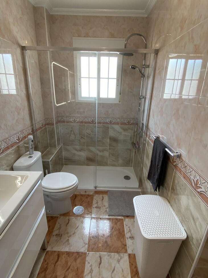 Bungalow for sale in Lomas De Caboroig, Alicante, Spain