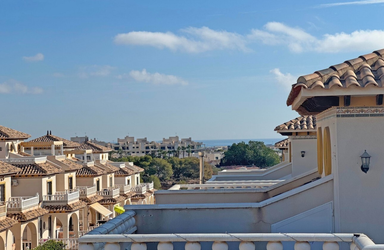 Bungalow for sale in Lomas De Caboroig, Alicante, Spain