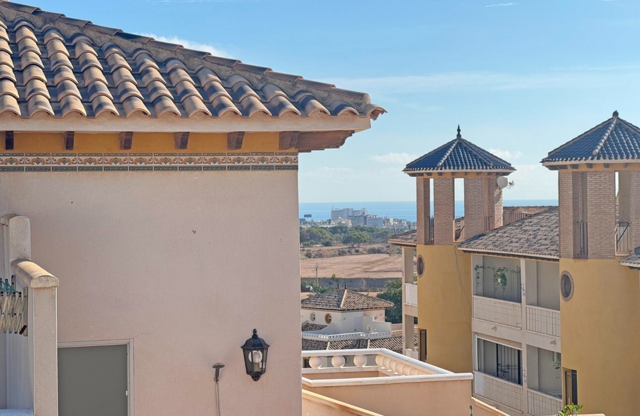Bungalow for sale in Lomas De Caboroig, Alicante, Spain