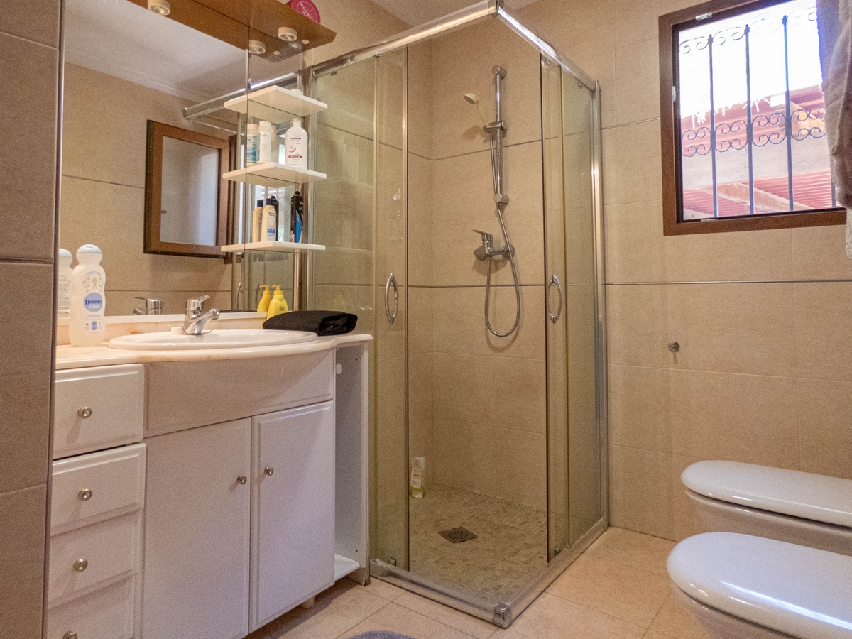 Villa for sale in Dehesa De Campoamor, Alicante, Spain