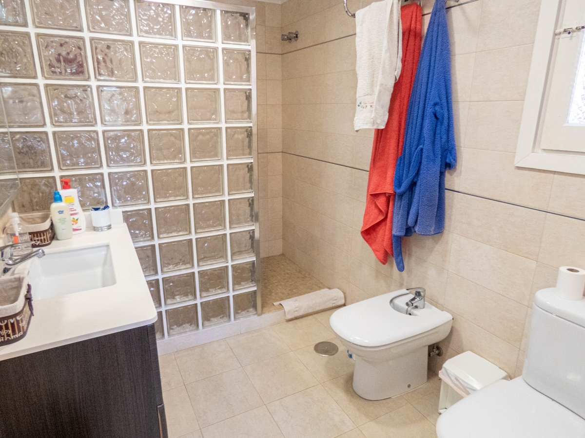 Villa for sale in Dehesa De Campoamor, Alicante, Spain