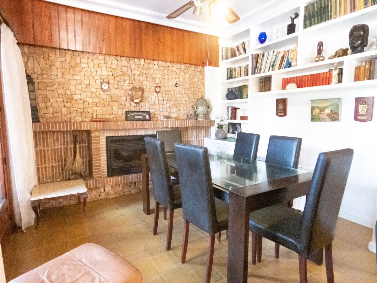 Villa for sale in Dehesa De Campoamor, Alicante, Spain