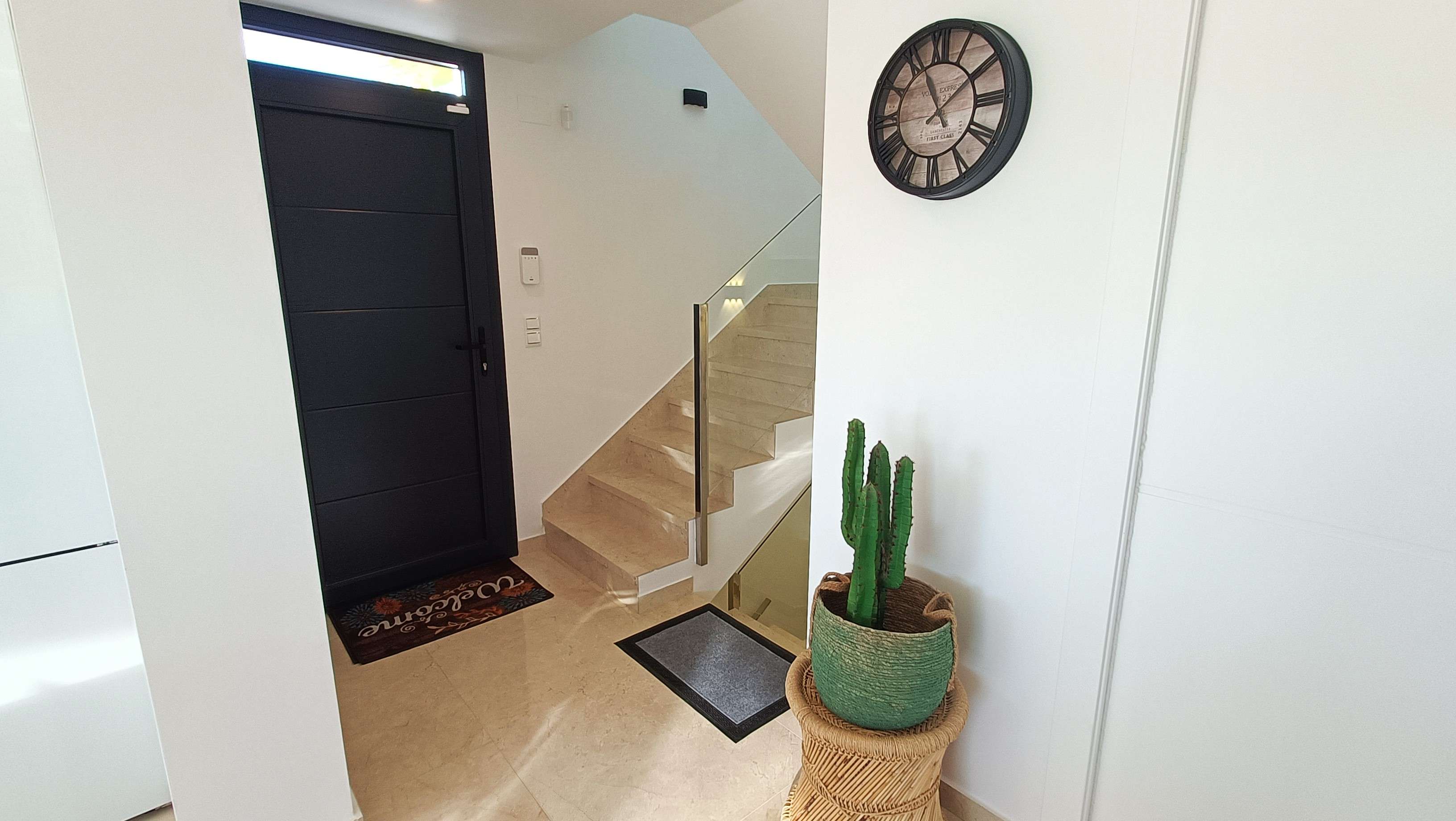 Villa en venta en Algorfa