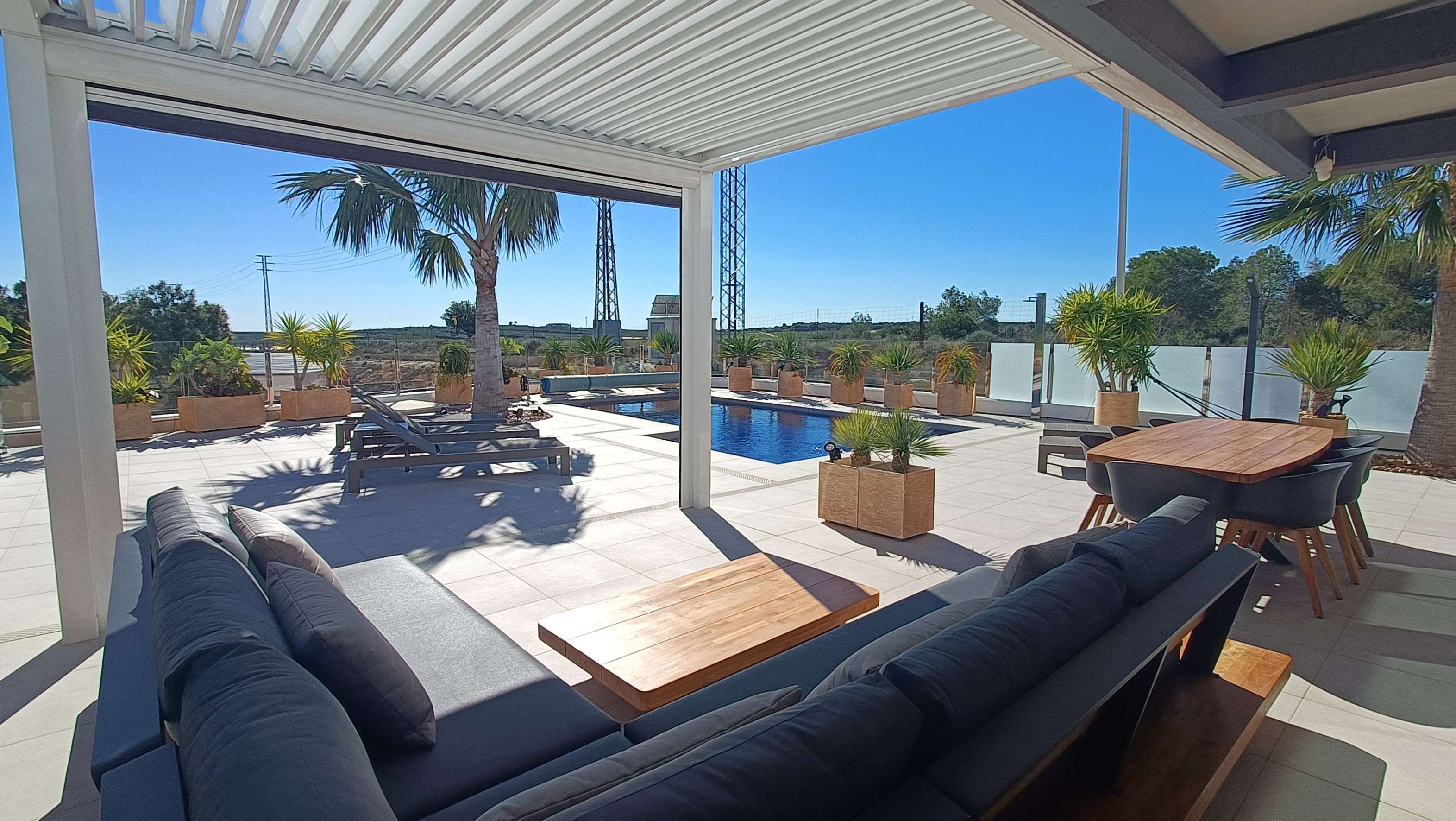 Villa en venta en Algorfa