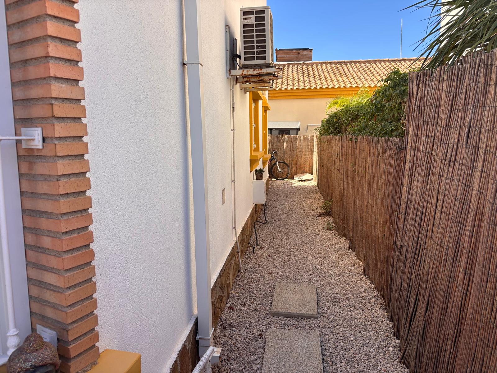 Villa for sale in El Campo, Alicante, Spain
