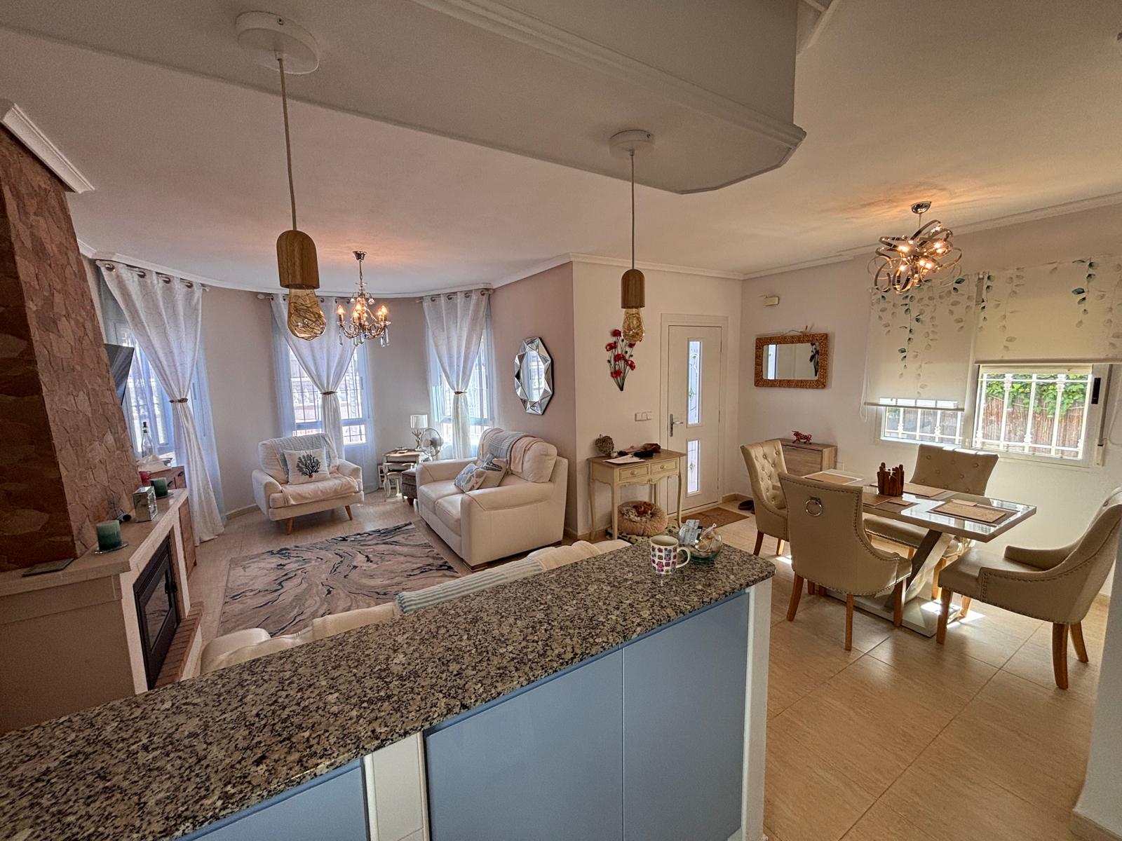 Villa for sale in El Campo, Alicante, Spain