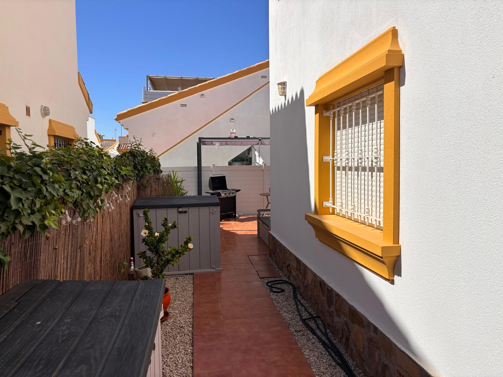 Villa for sale in El Campo, Alicante, Spain