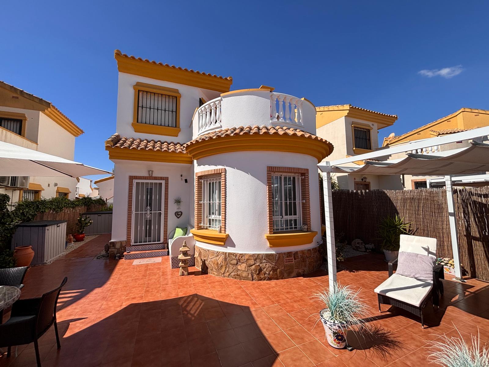 Villa for sale in El Campo, Alicante, Spain