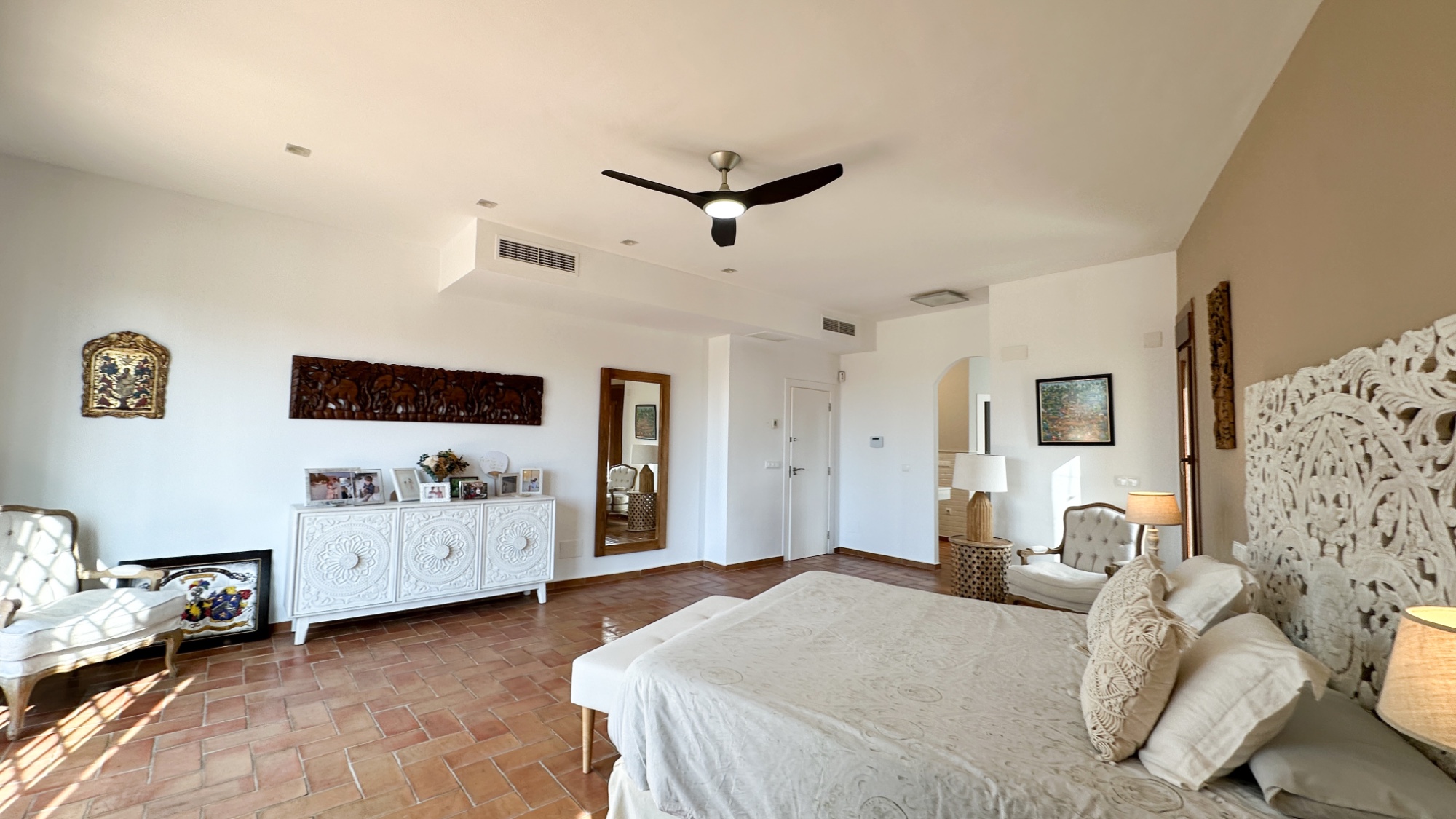 Villa for sale in Dehesa De Campoamor, Alicante, Spain