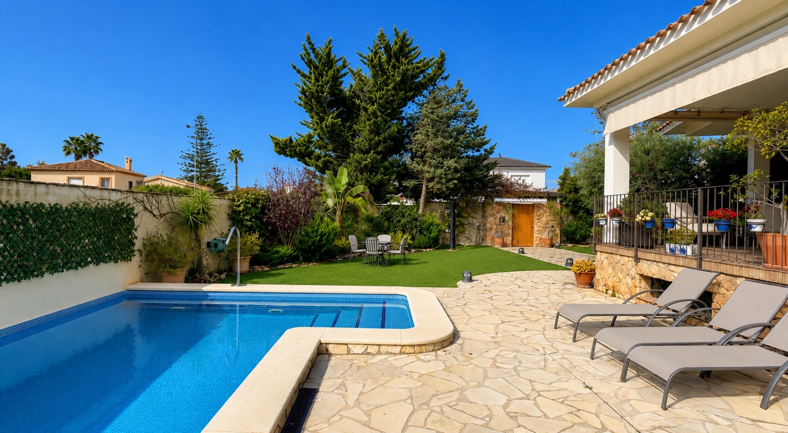 Villa for sale in Dehesa De Campoamor, Alicante, Spain